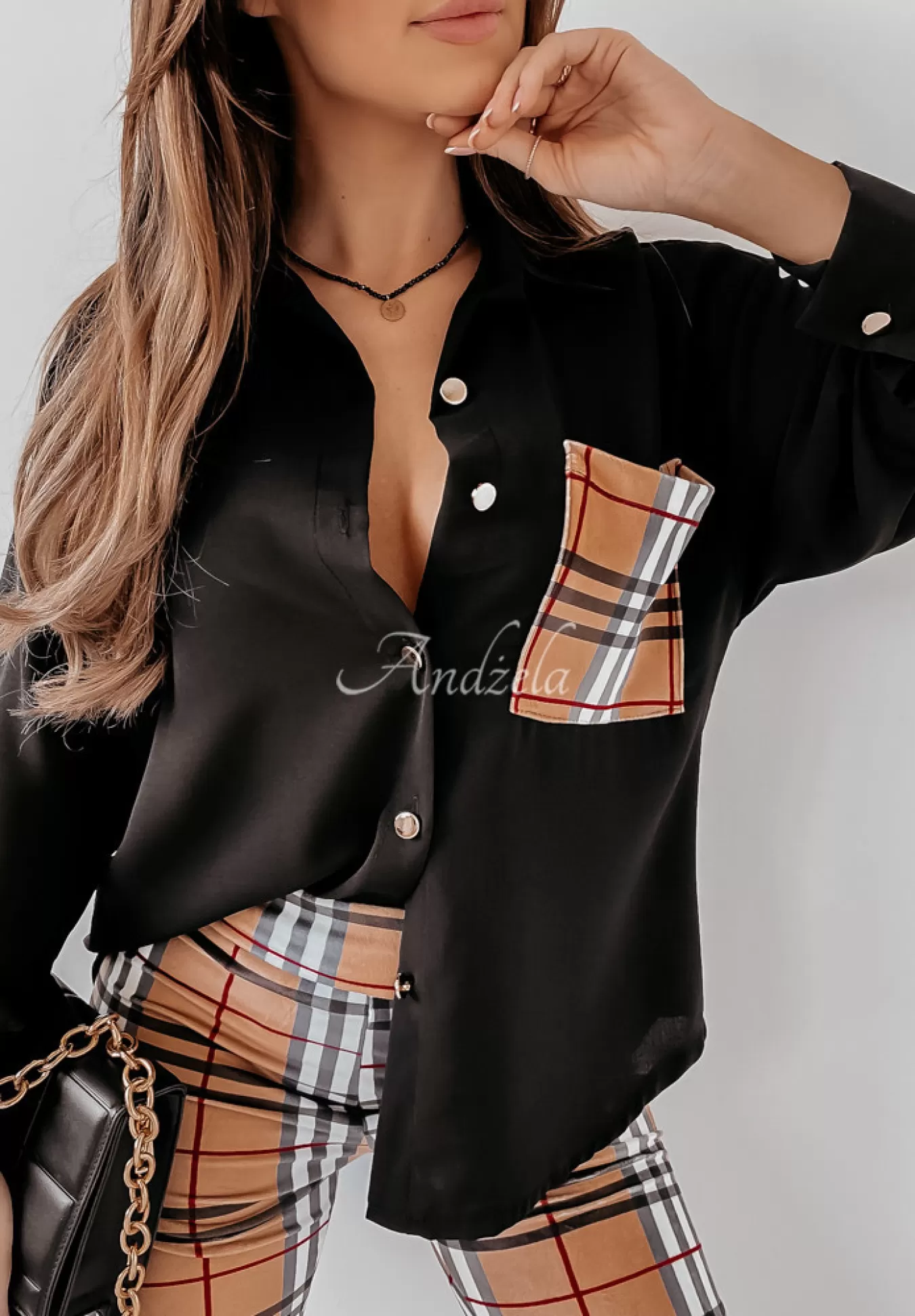 Best Sale Asymetryczna Koszula Oversize Z Kieszenia W Krate Shantala Czarna Kobieta Koszule