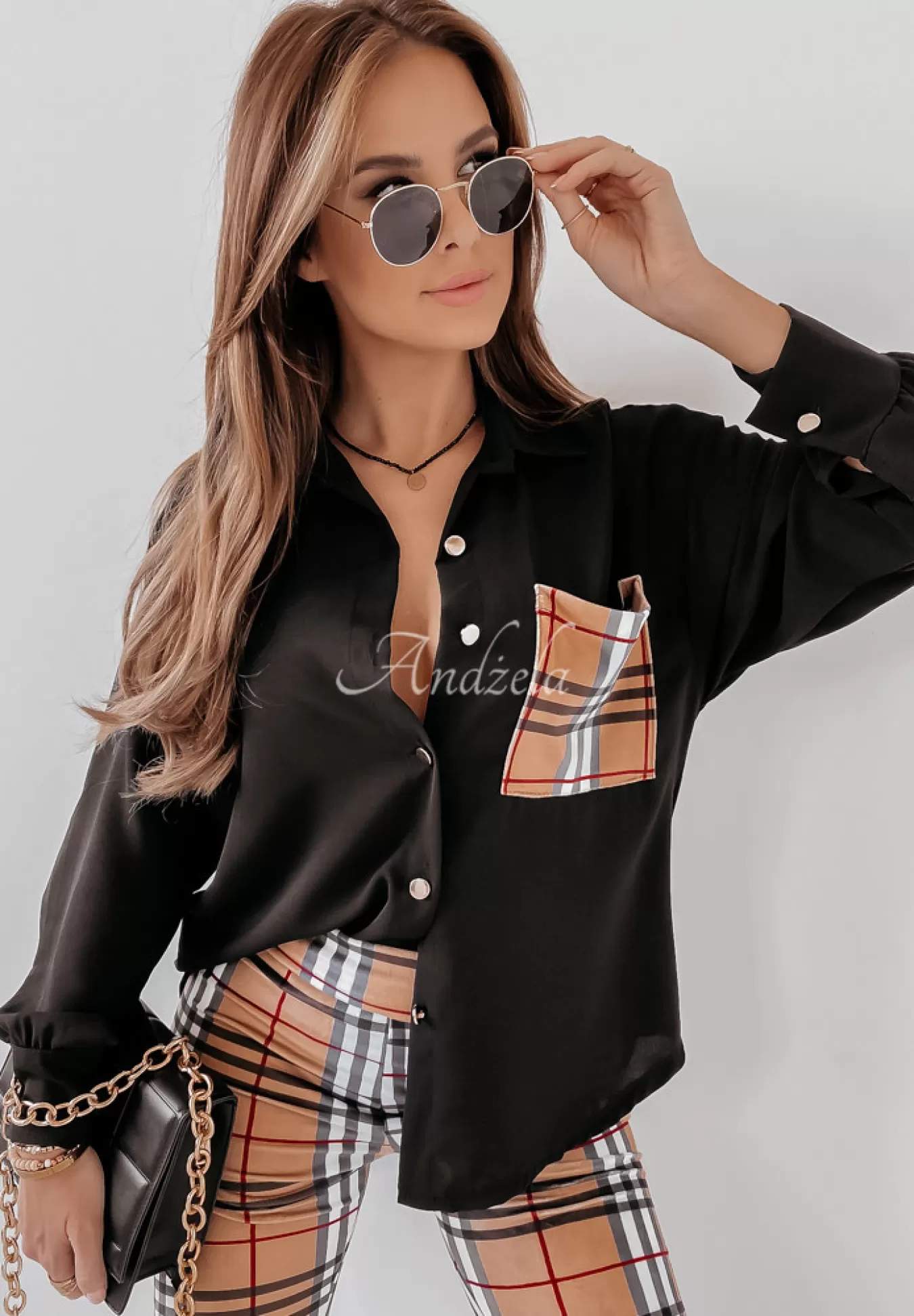 Best Sale Asymetryczna Koszula Oversize Z Kieszenia W Krate Shantala Czarna Kobieta Koszule