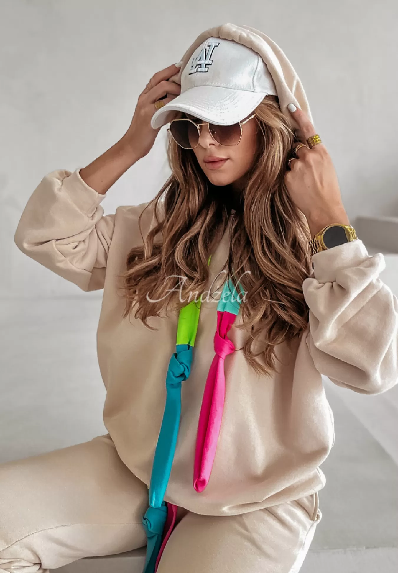 Flash Sale Bluza Oversize Z Kapturem Obsessed About Colors Bezowa Kobieta Bluzy
