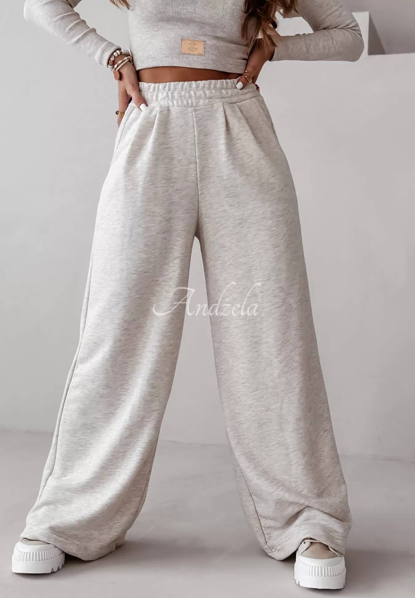 Best Sale Komplet Prazkowana Bluzka I Spodnie Wide Leg Don'T Stop Jasnobezowy Kobieta Bluzki