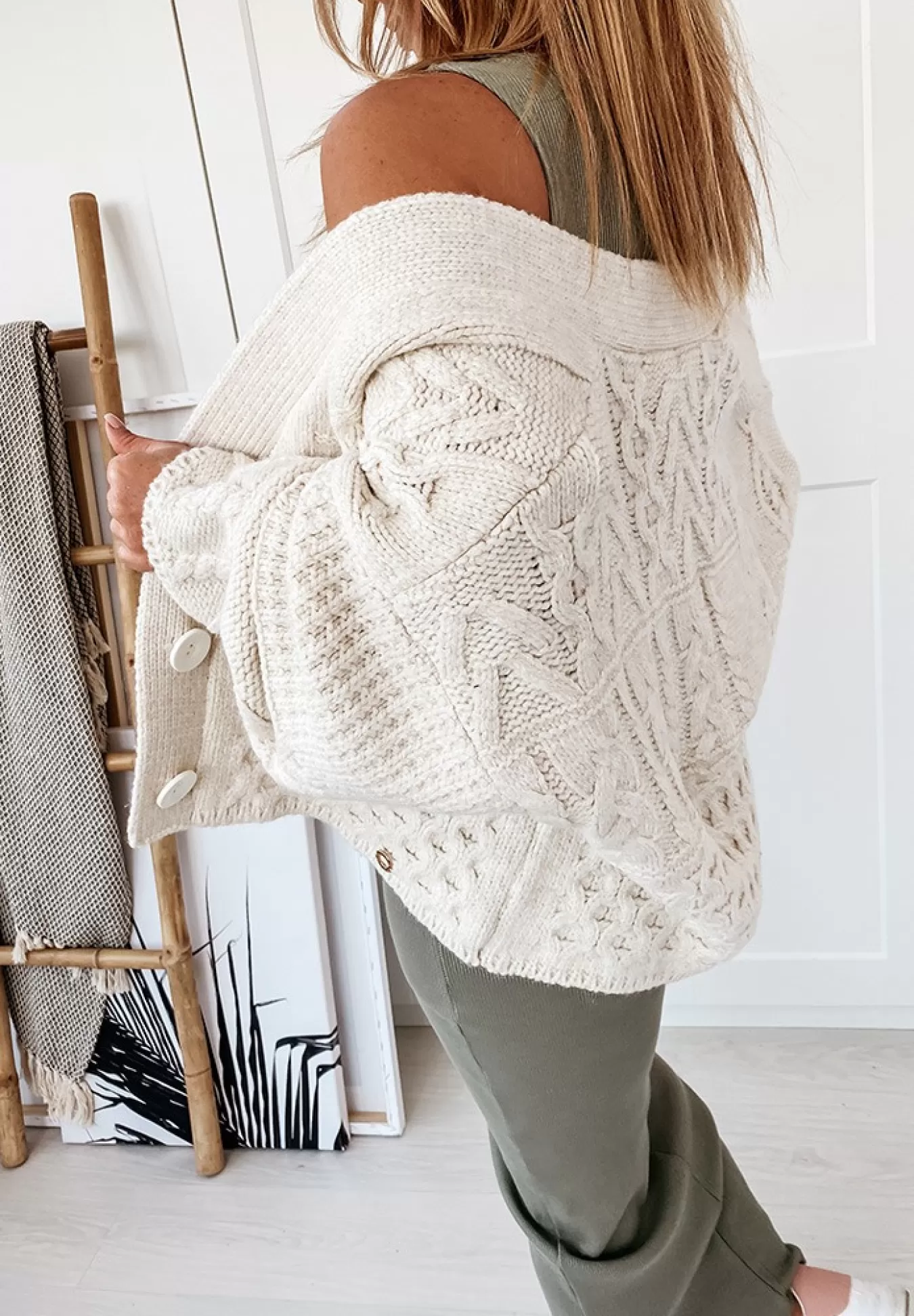 Shop Krotki Kardigan Oversize Cocomore More Ecru Kobieta Kardigany