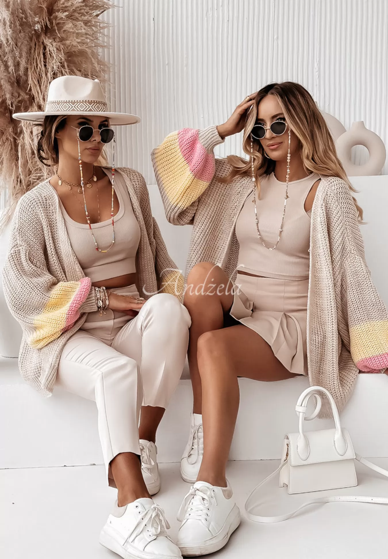 Best Sale Krotki Kardigan Oversize Z Bufkami Okay Sweetie Bezowy Kobieta Kardigany
