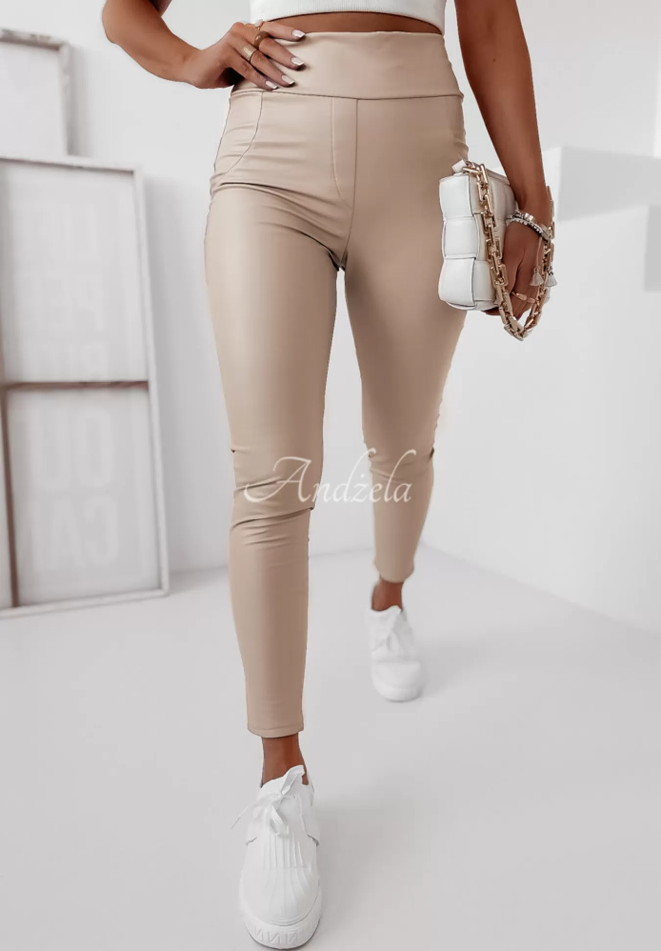 Hot Legginsy Z Imitacji Skory Astrid Bezowe Kobieta Legginsy