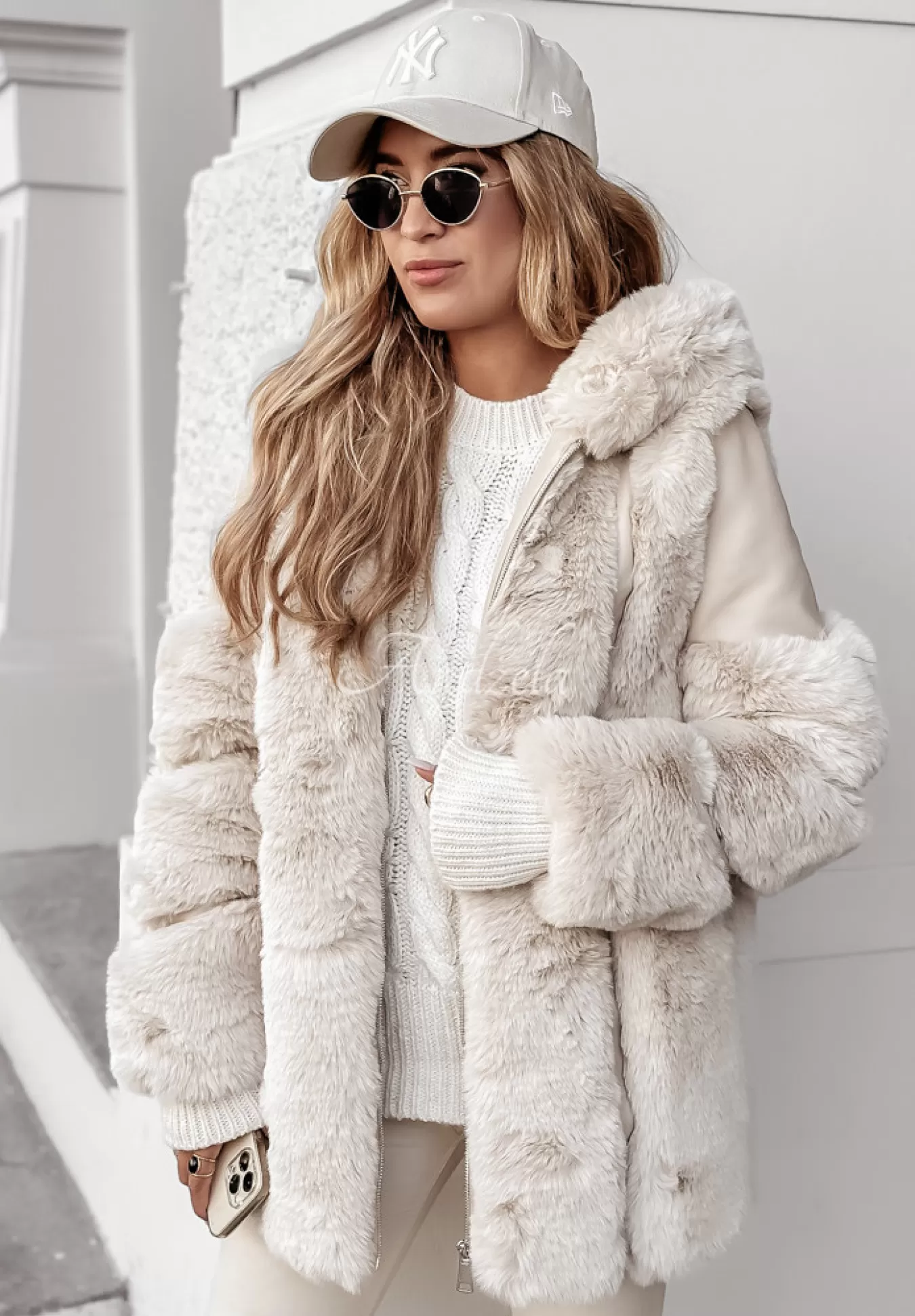 Best Plaszcz Z Imitacji Skory Z Futerkiem Arctic Aura Bezowy Kobieta Okrycia Wierzchnie