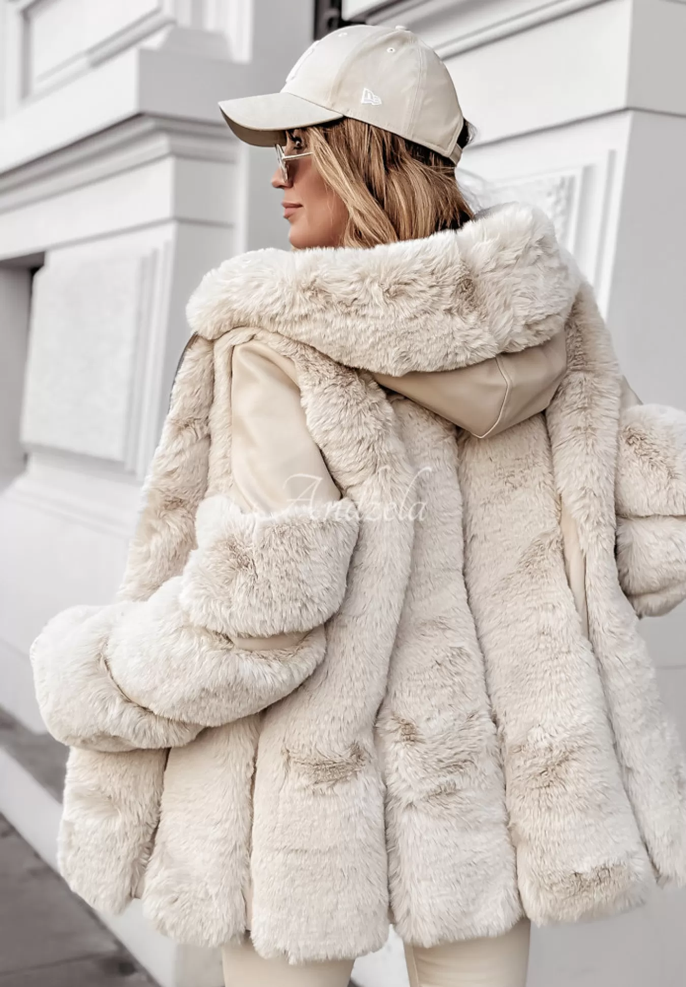 Best Plaszcz Z Imitacji Skory Z Futerkiem Arctic Aura Bezowy Kobieta Okrycia Wierzchnie