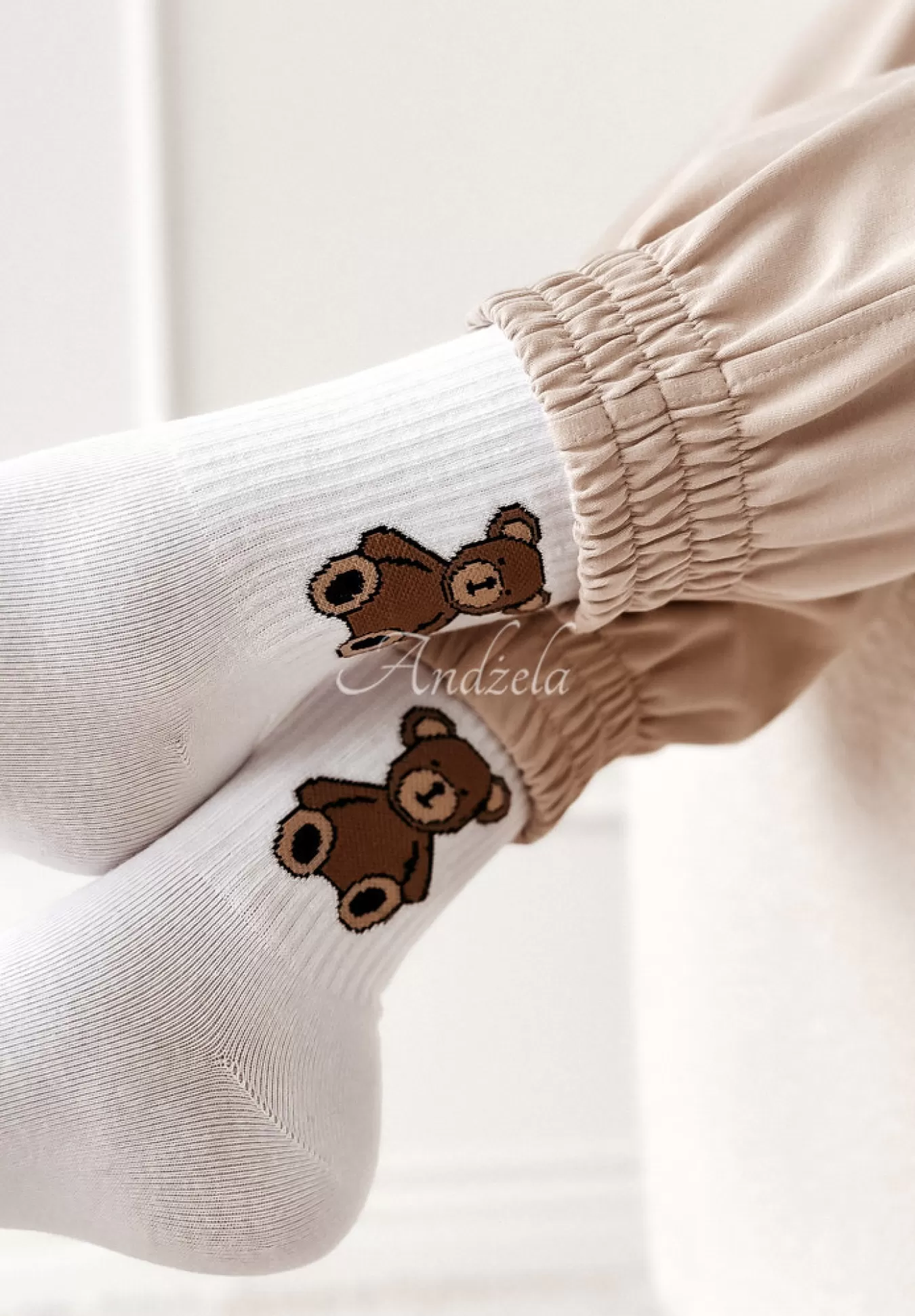 Fashion Skarpetki Z Misiem Little Bear Biale Kobieta Rajstopy I Skarpetki