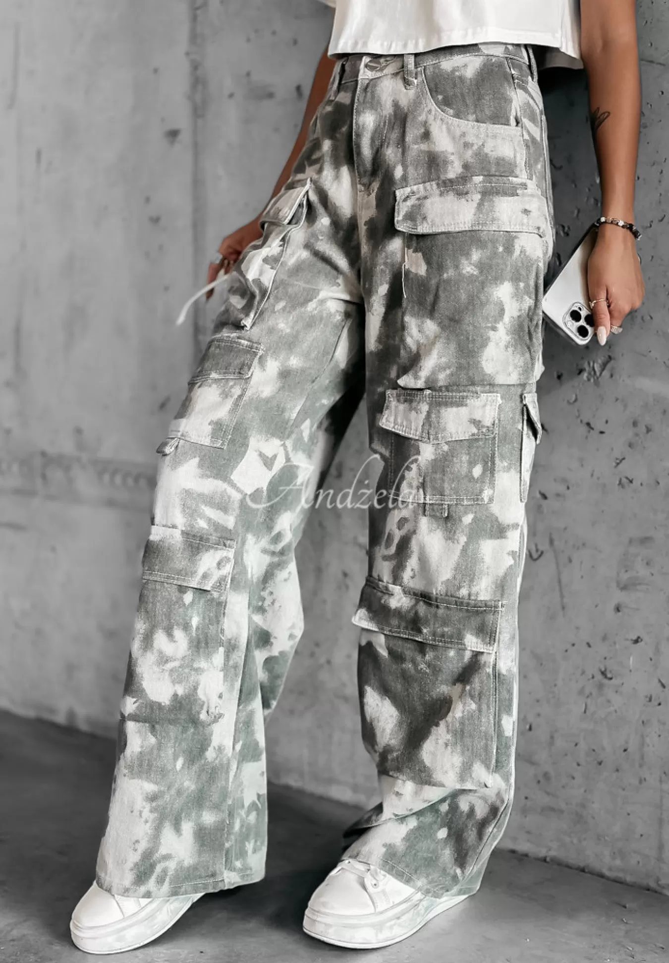 Cheap Spodnie Jeansowe Cargo Z Kieszeniami We Wzor Moro Cranston Khaki Kobieta Jeansy