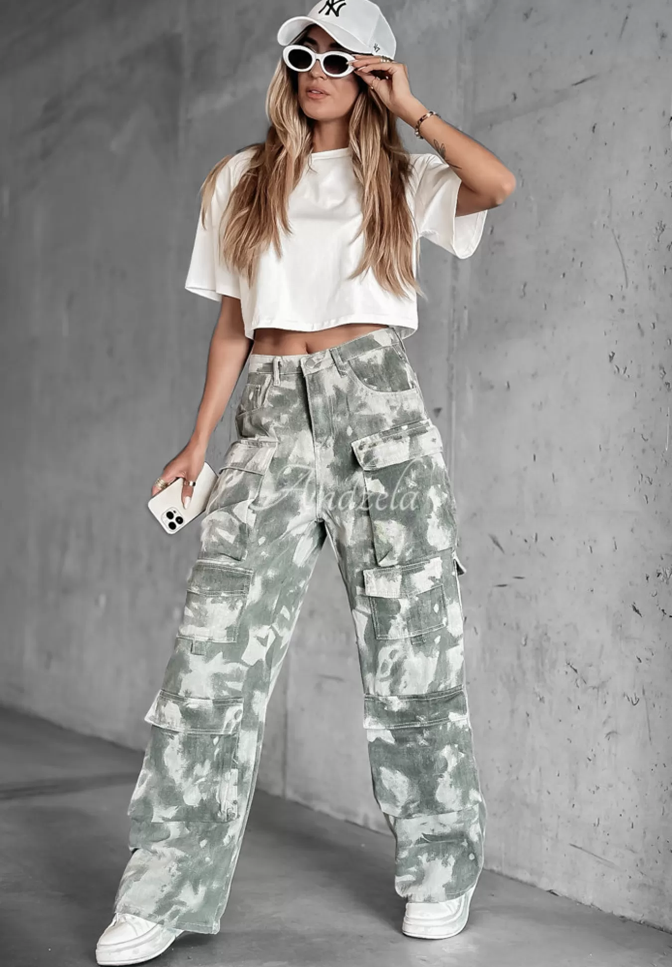 Cheap Spodnie Jeansowe Cargo Z Kieszeniami We Wzor Moro Cranston Khaki Kobieta Jeansy