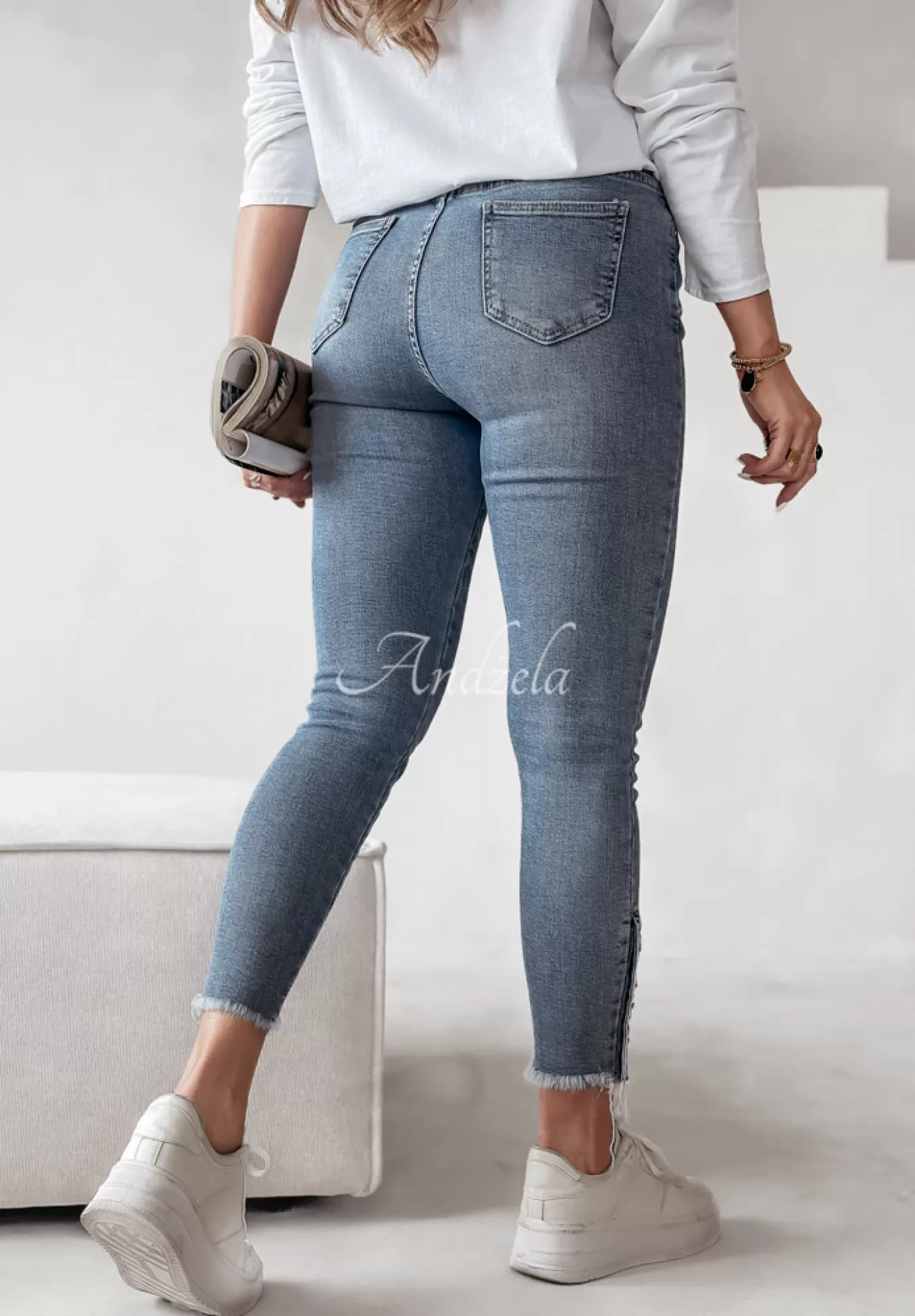 Best Sale Spodnie Jeansowe Skinny Z Guzikami Don'T Waste My Time Niebieskie Kobieta Jeansy