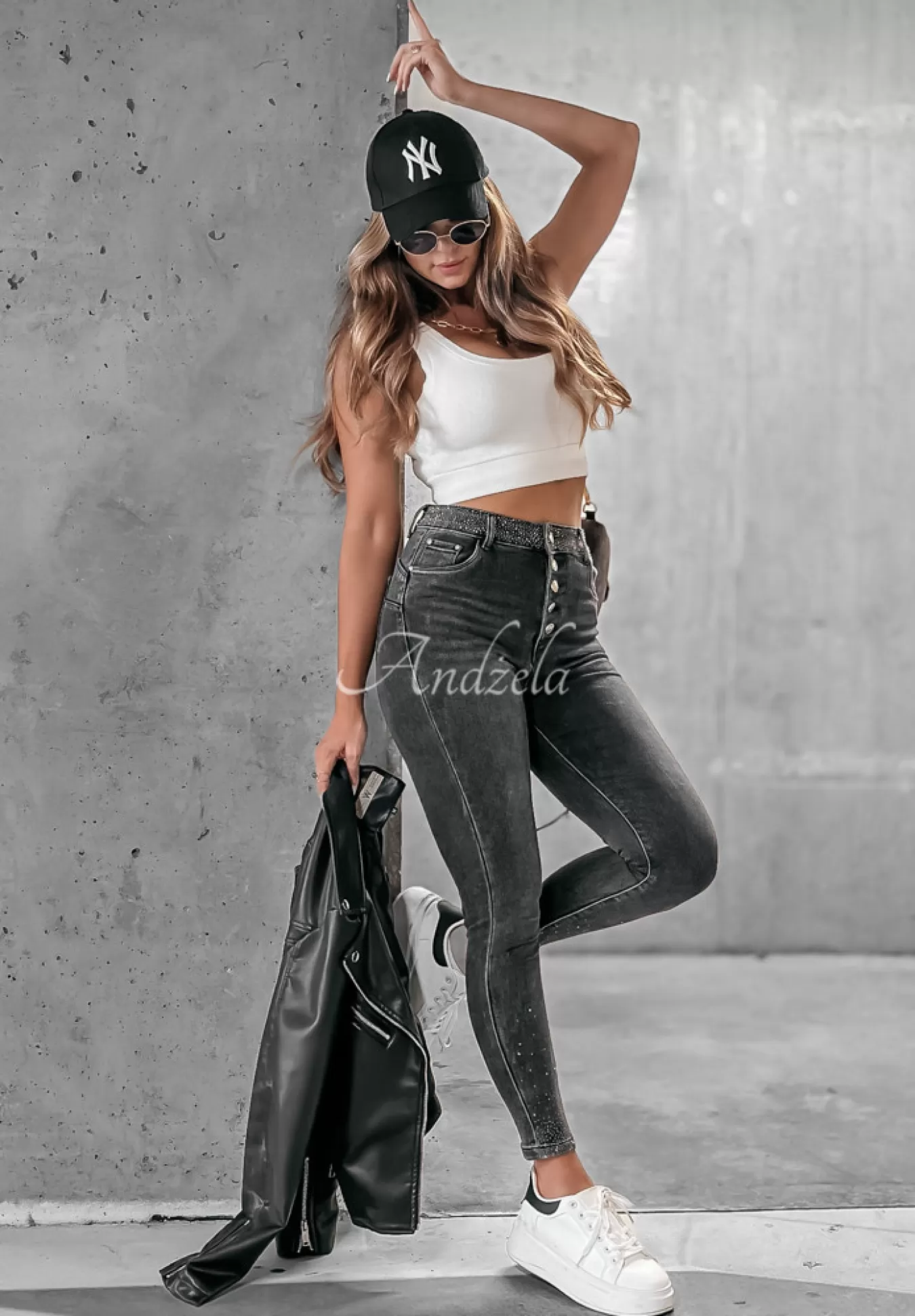 Shop Spodnie Jeansowe Skinny Z Krysztalkami More Bling Please Ciemnoszare Kobieta Jeansy