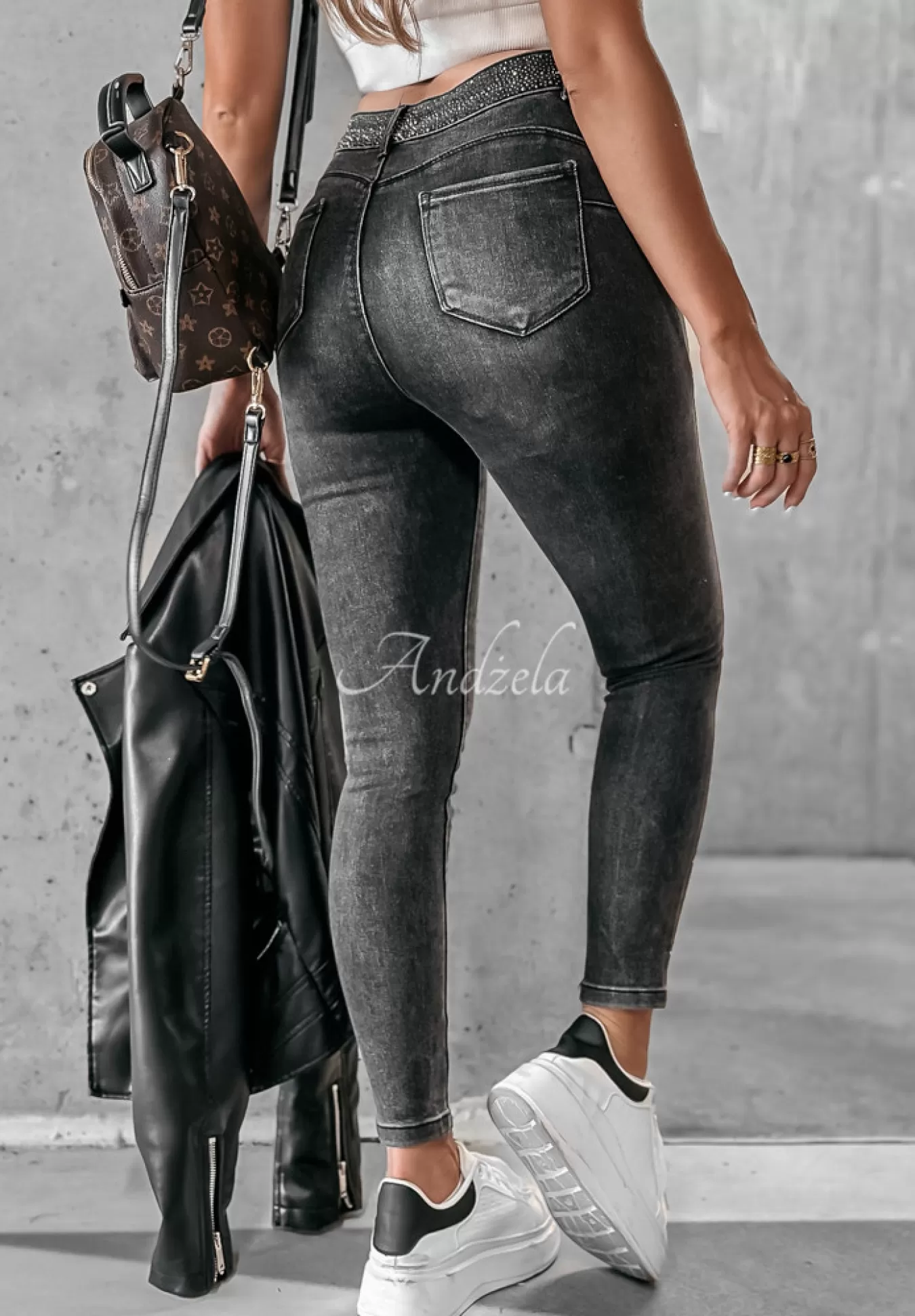 Shop Spodnie Jeansowe Skinny Z Krysztalkami More Bling Please Ciemnoszare Kobieta Jeansy