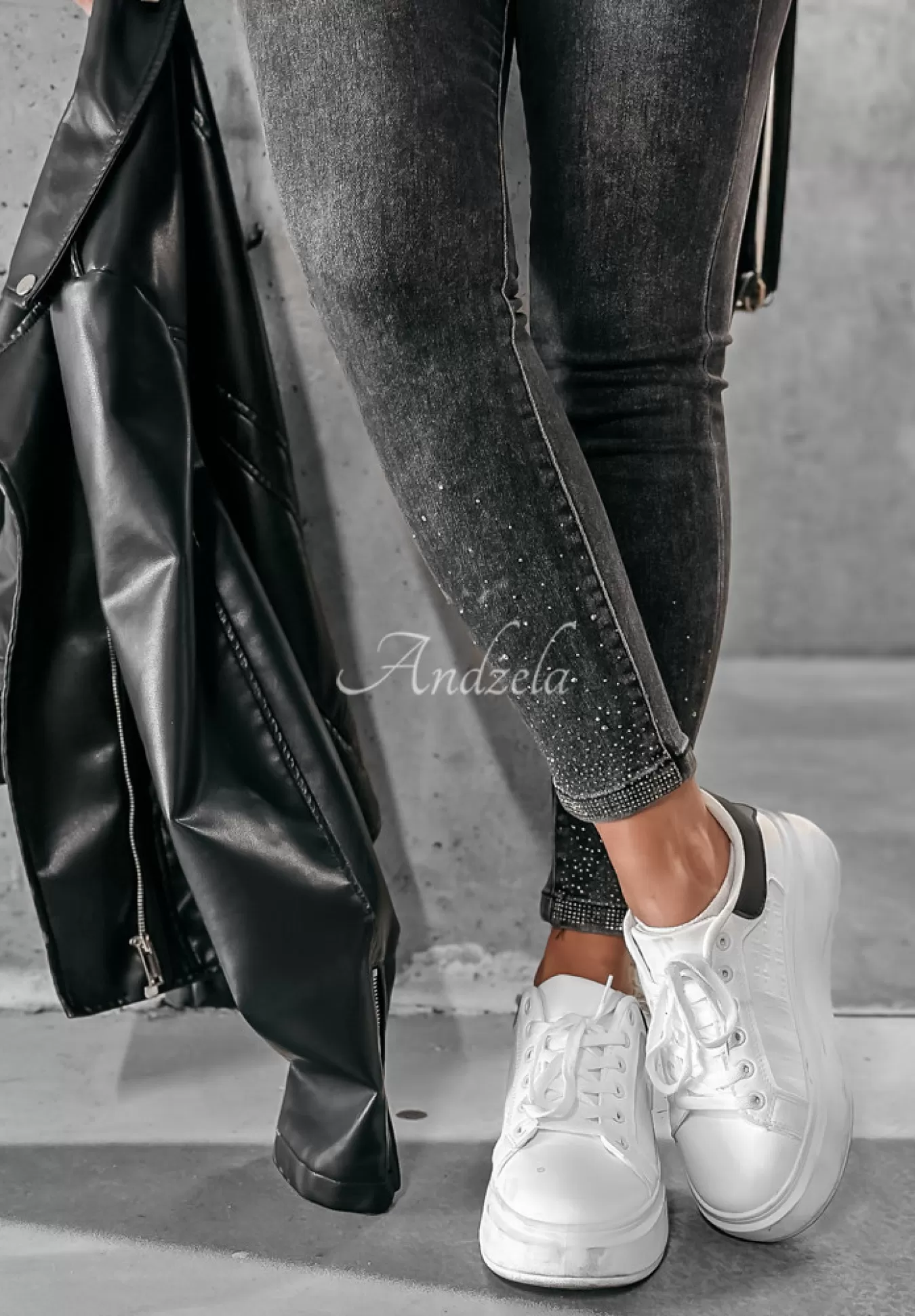 Shop Spodnie Jeansowe Skinny Z Krysztalkami More Bling Please Ciemnoszare Kobieta Jeansy