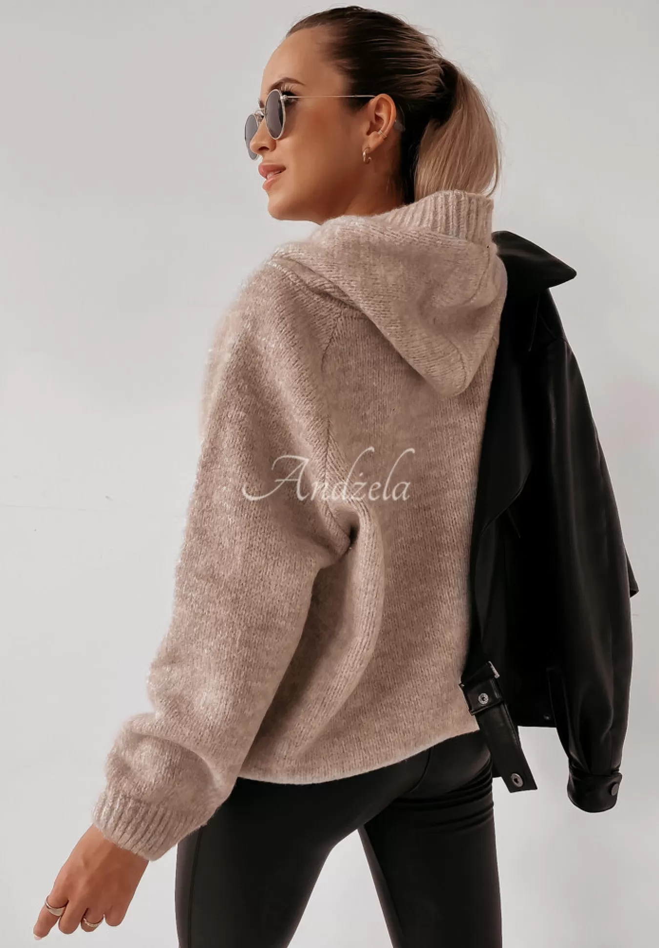 Hot Sweter Oversize Ze Sznurowaniem I Kapturem Laossi Bezowy Kobieta Swetry