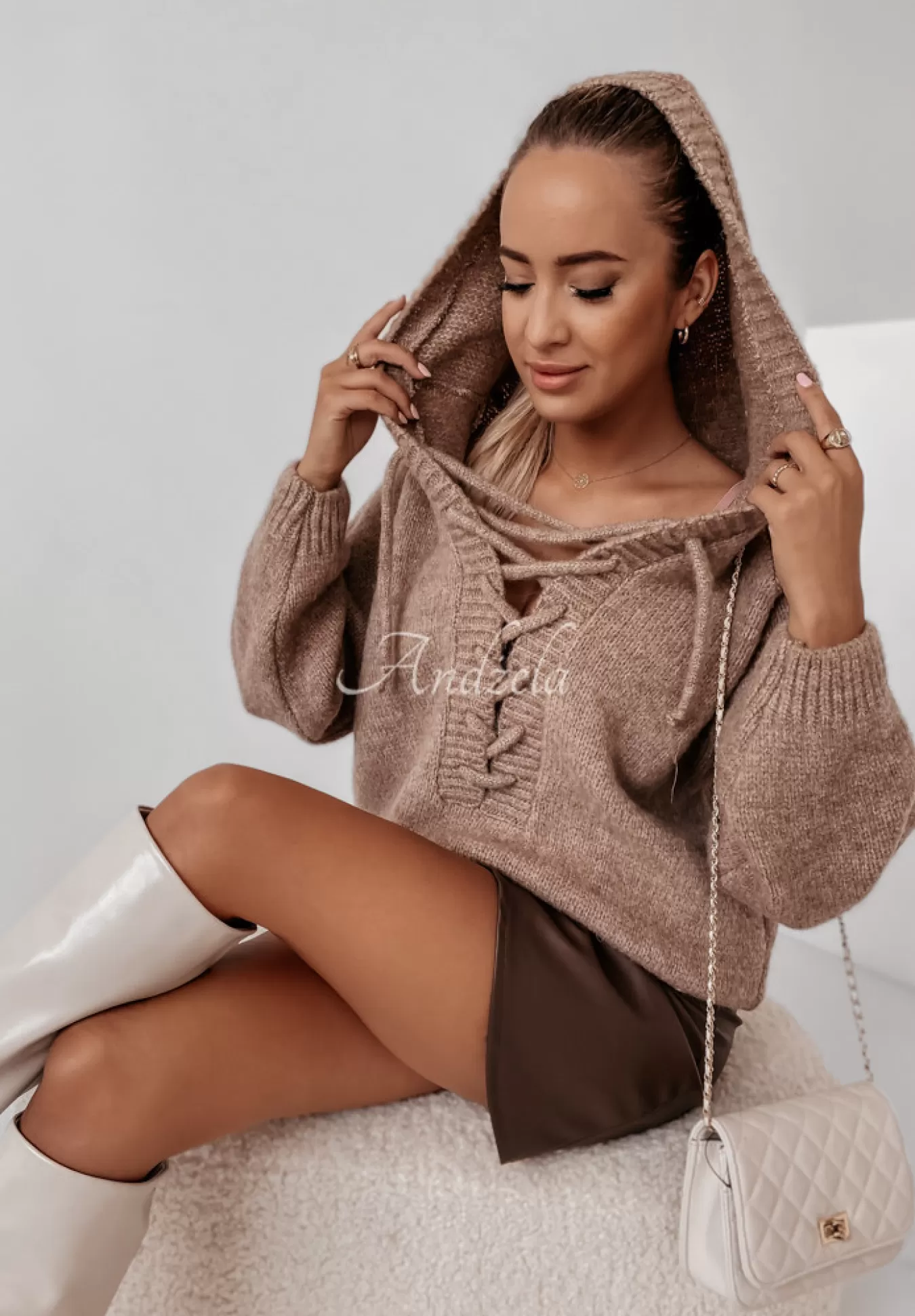 Best Sweter Oversize Ze Sznurowaniem I Kapturem Laossi Camelowy Kobieta Swetry