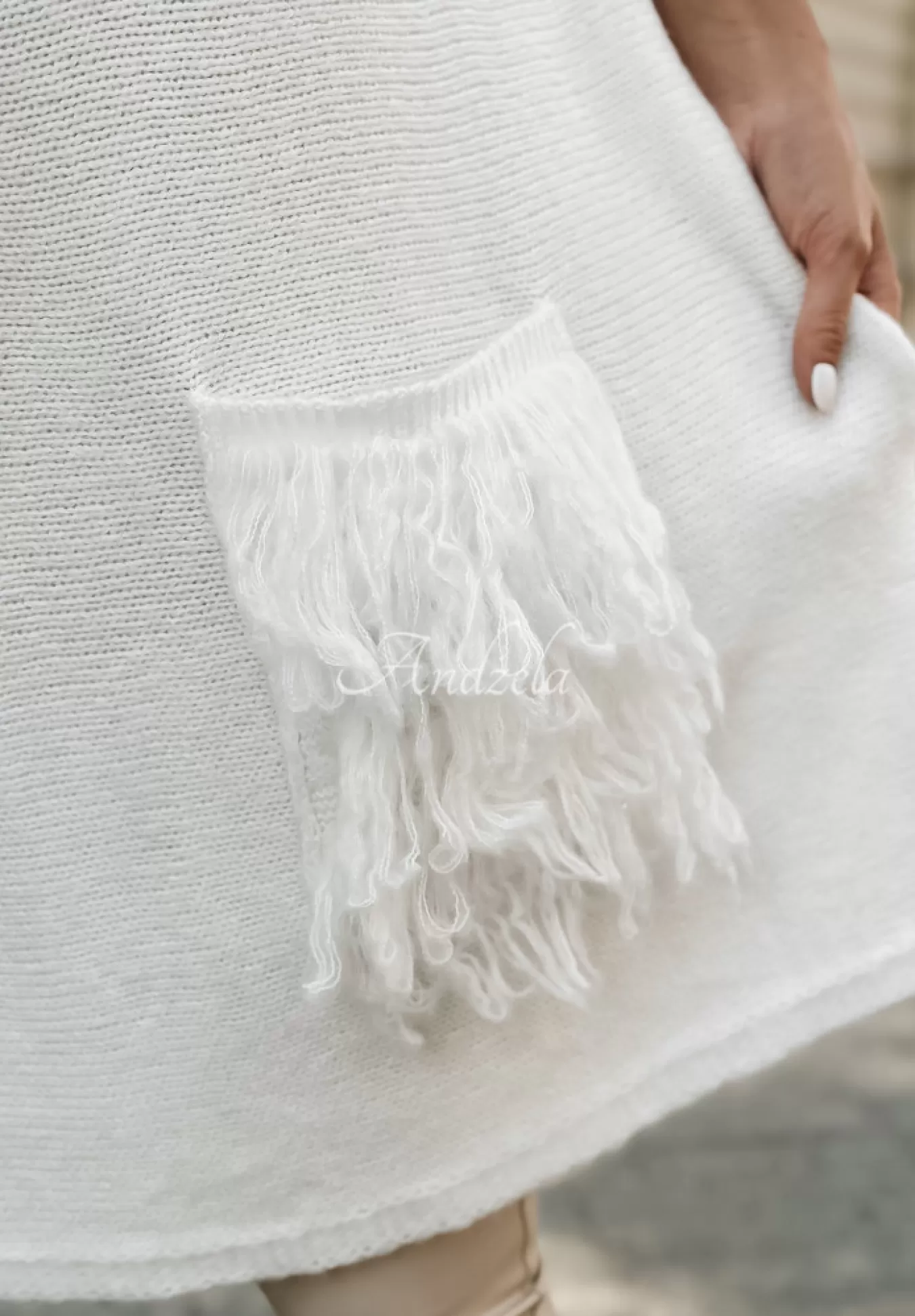Shop Sweter Sukienka Oversize Z Fredzlami Hot Tea Ecru Kobieta Swetry