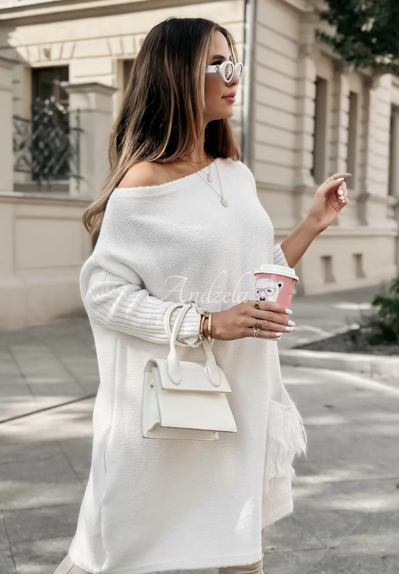 Shop Sweter Sukienka Oversize Z Fredzlami Hot Tea Ecru Kobieta Swetry