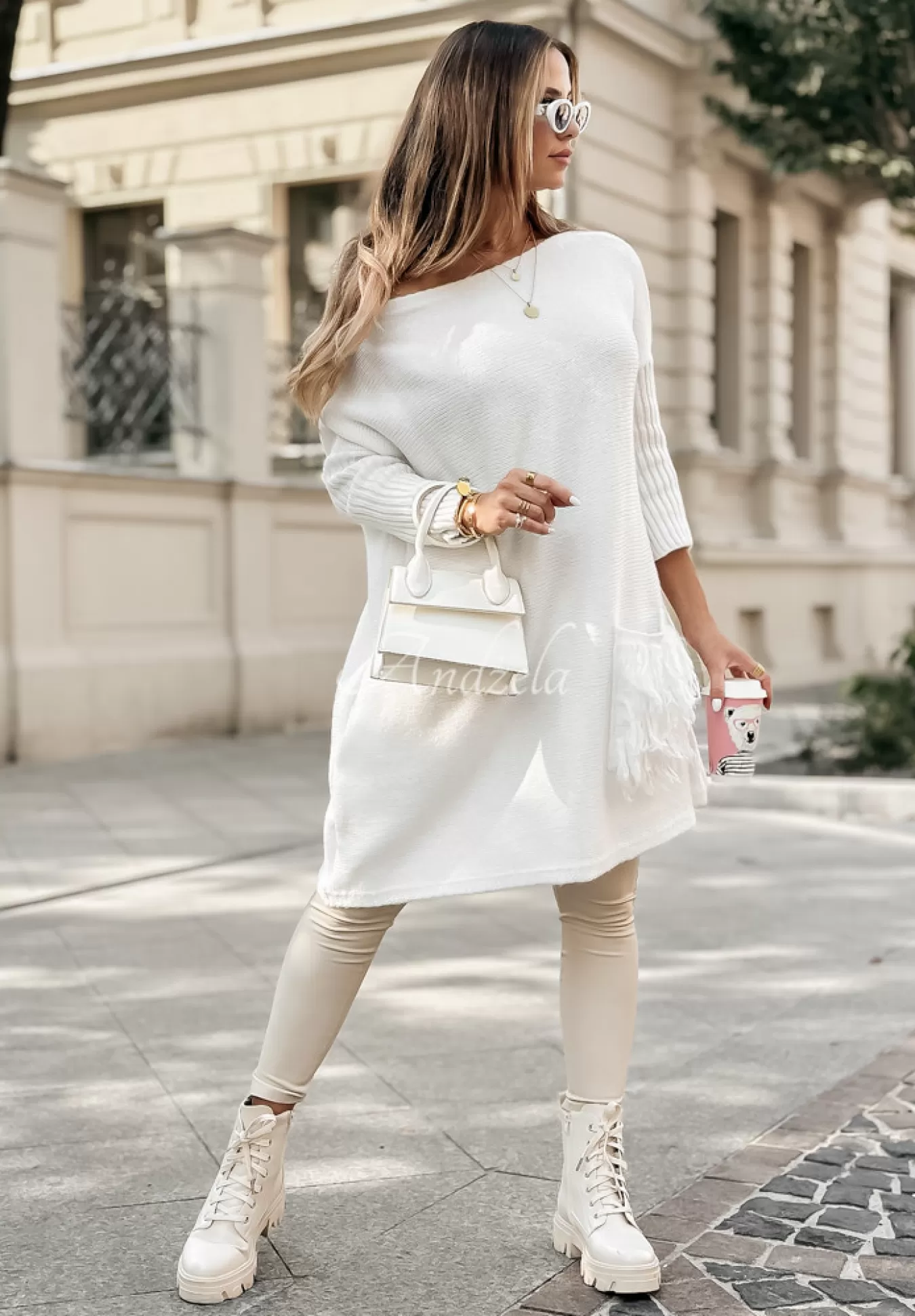 Shop Sweter Sukienka Oversize Z Fredzlami Hot Tea Ecru Kobieta Swetry