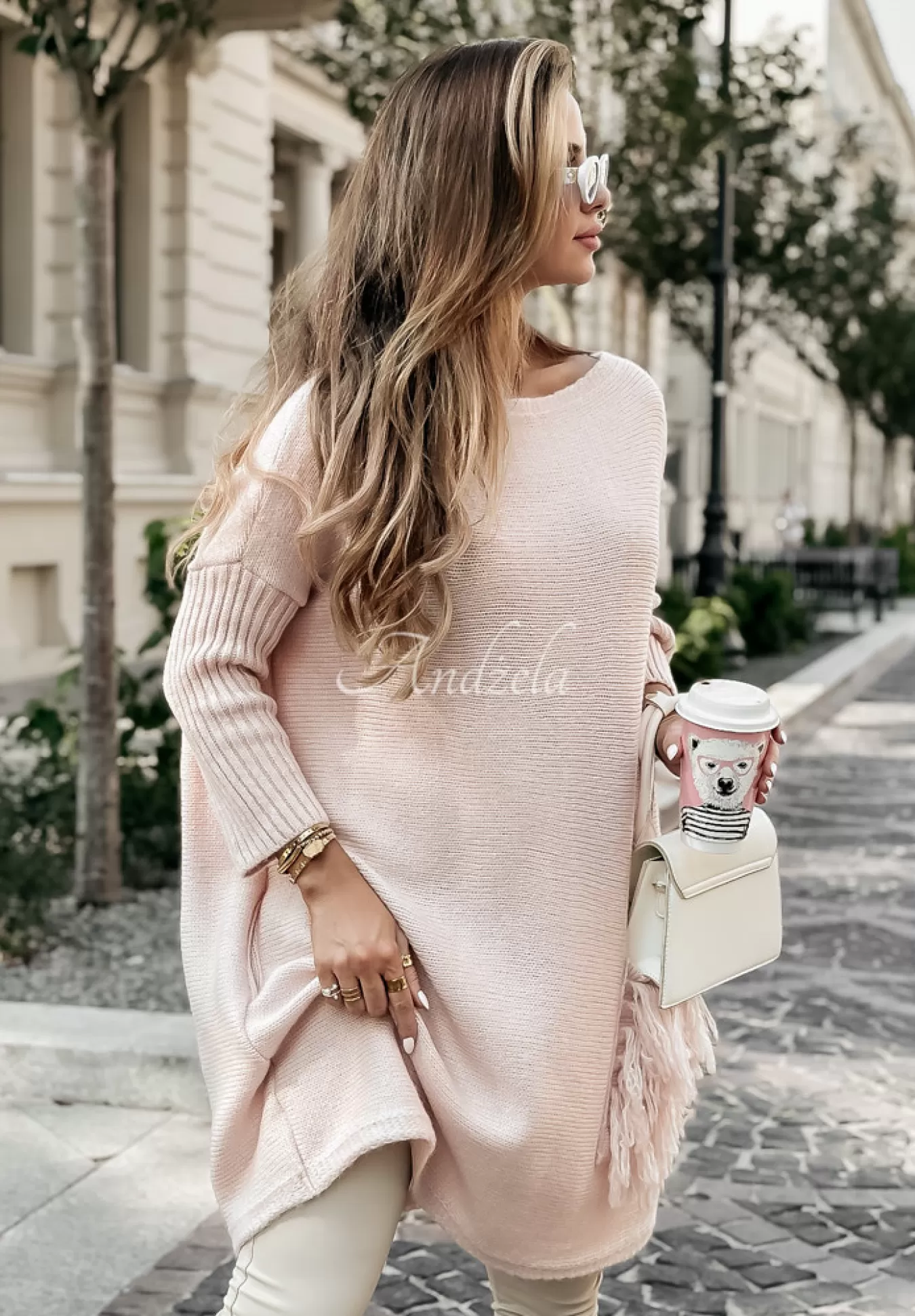Shop Sweter Sukienka Oversize Z Fredzlami Hot Tea Pudrowy Roz Kobieta Swetry