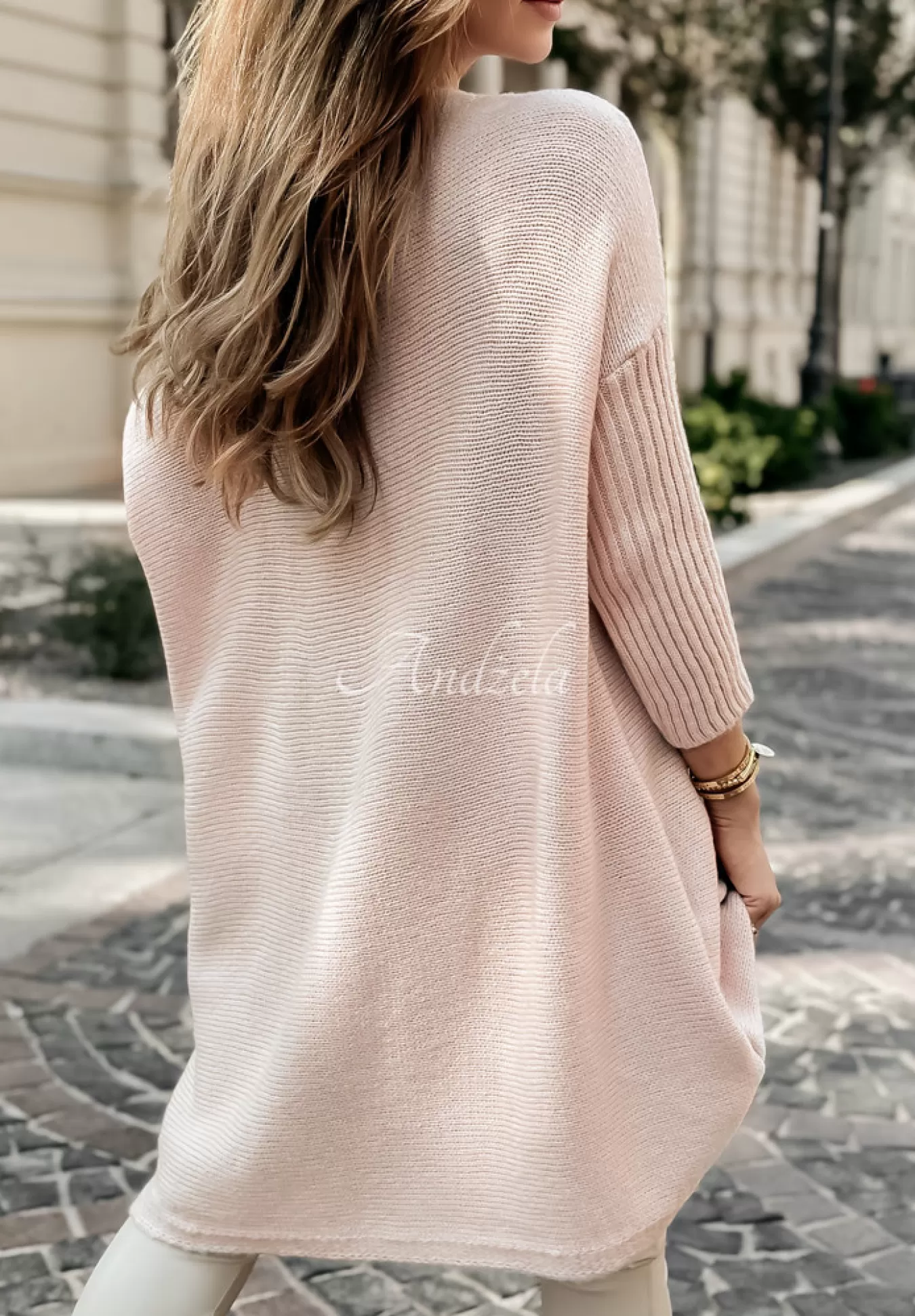 Shop Sweter Sukienka Oversize Z Fredzlami Hot Tea Pudrowy Roz Kobieta Swetry