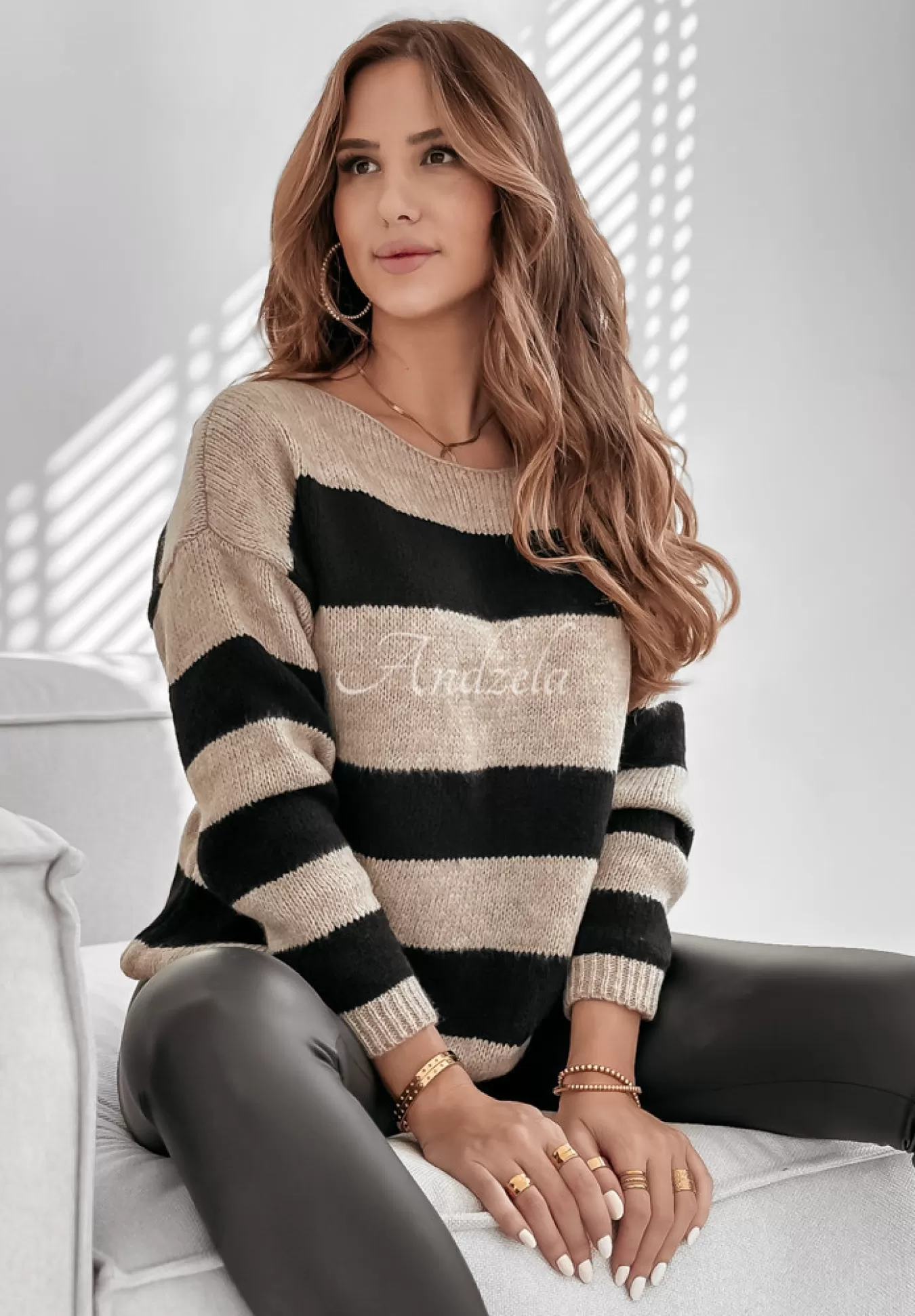 Sale Sweter W Paski Colorful Autumn Bezowo-Czarny Kobieta Swetry