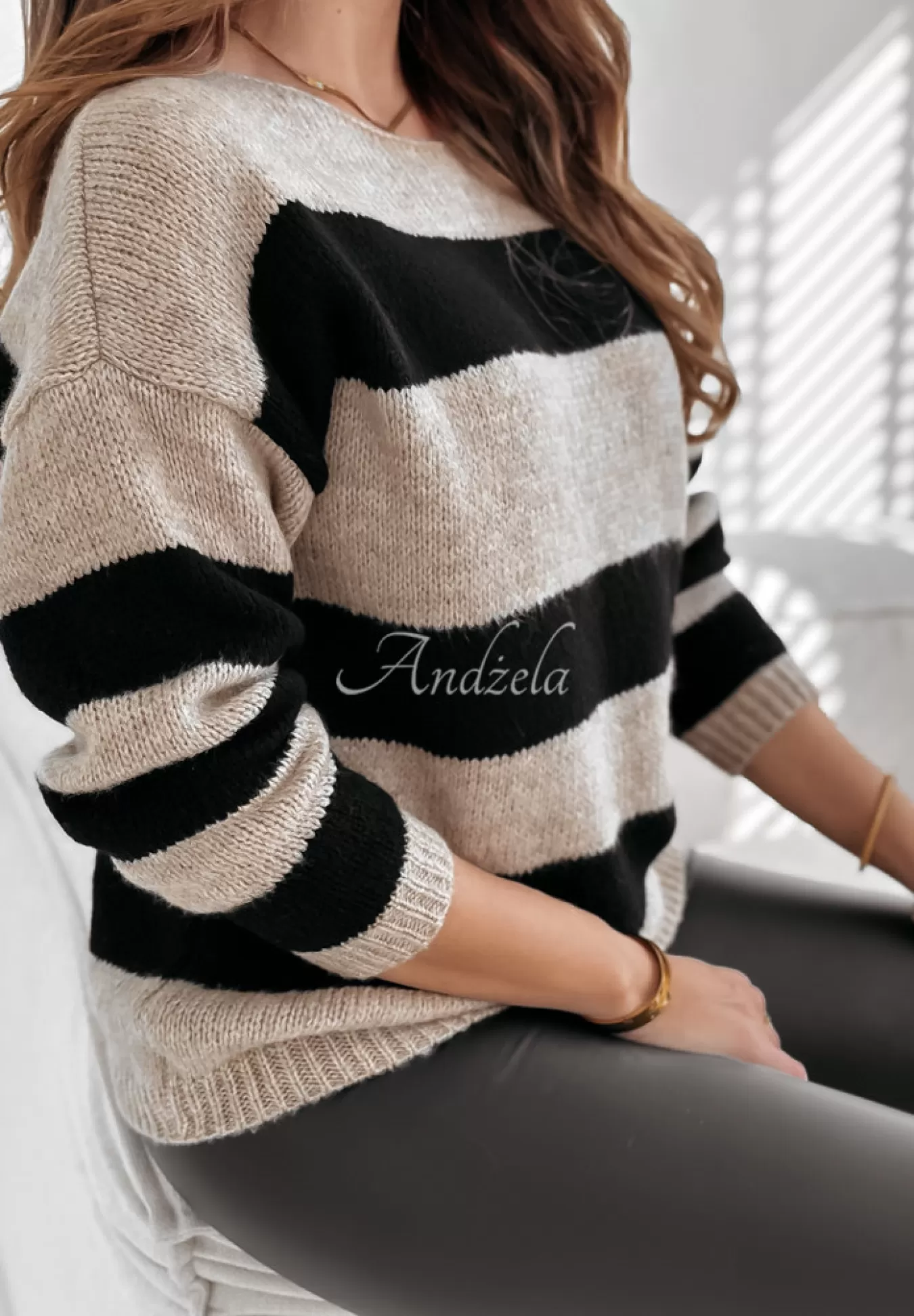 Sale Sweter W Paski Colorful Autumn Bezowo-Czarny Kobieta Swetry