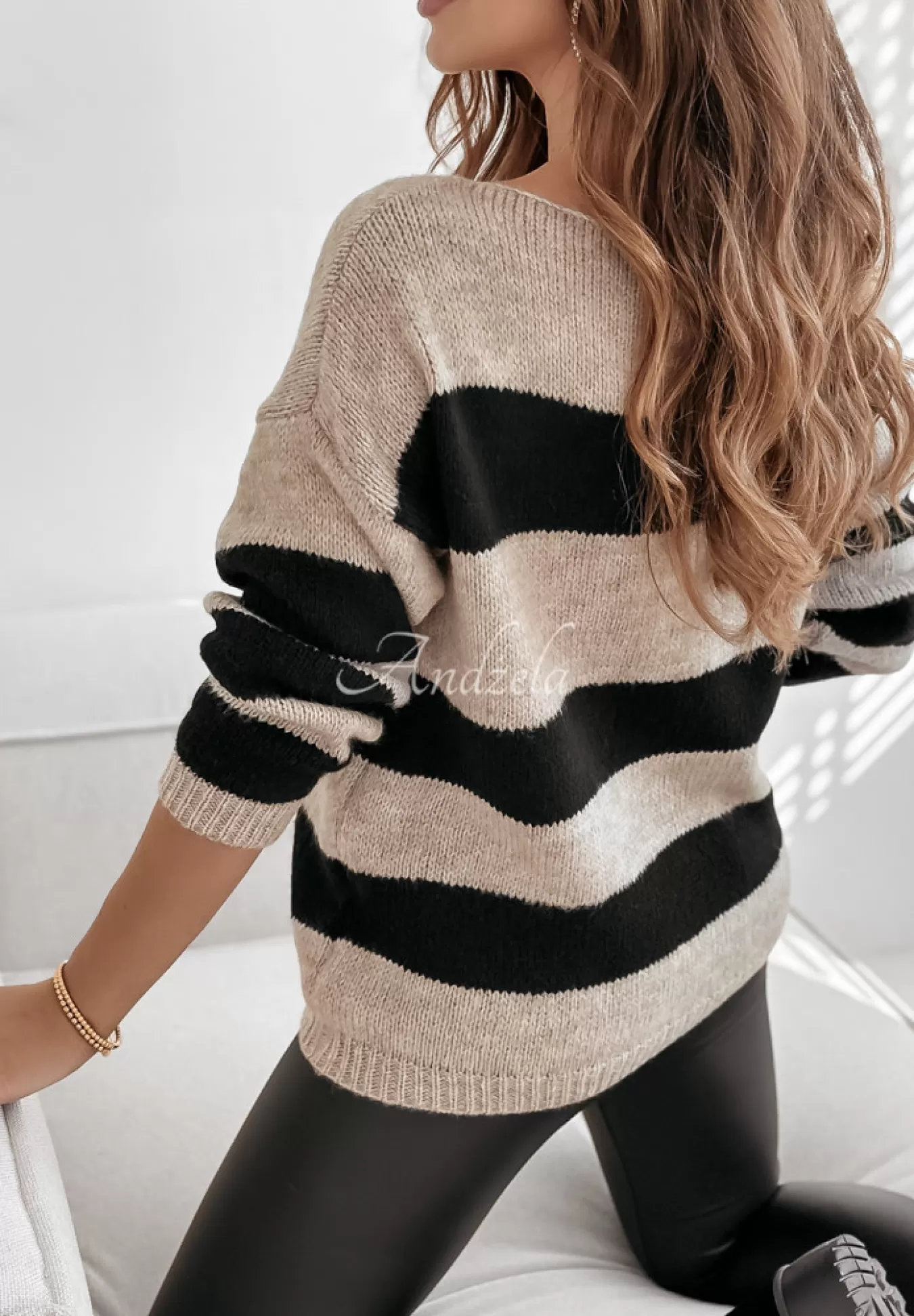 Sale Sweter W Paski Colorful Autumn Bezowo-Czarny Kobieta Swetry