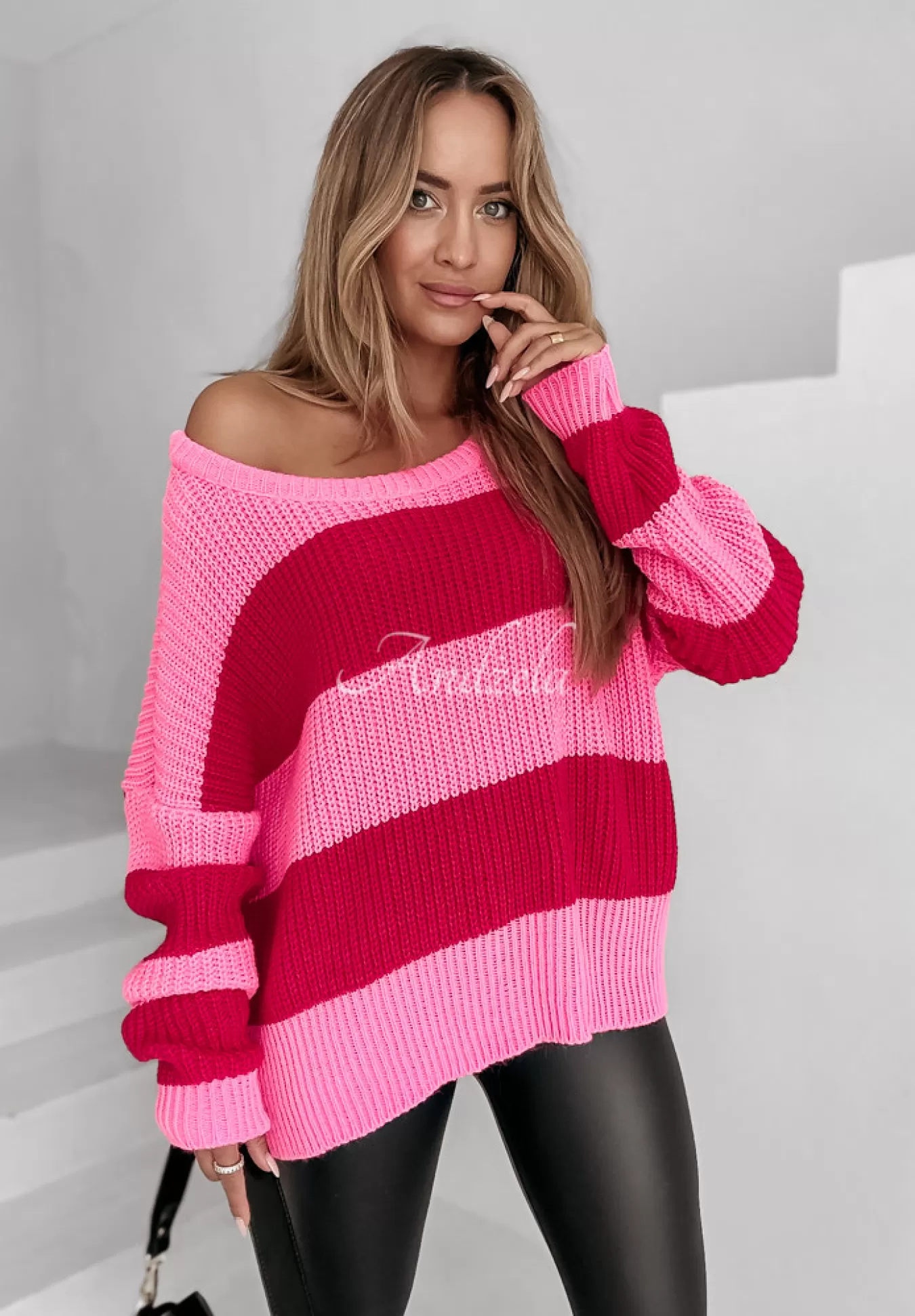 Flash Sale Sweter W Paski Soft Stripes Rozowy Kobieta Swetry