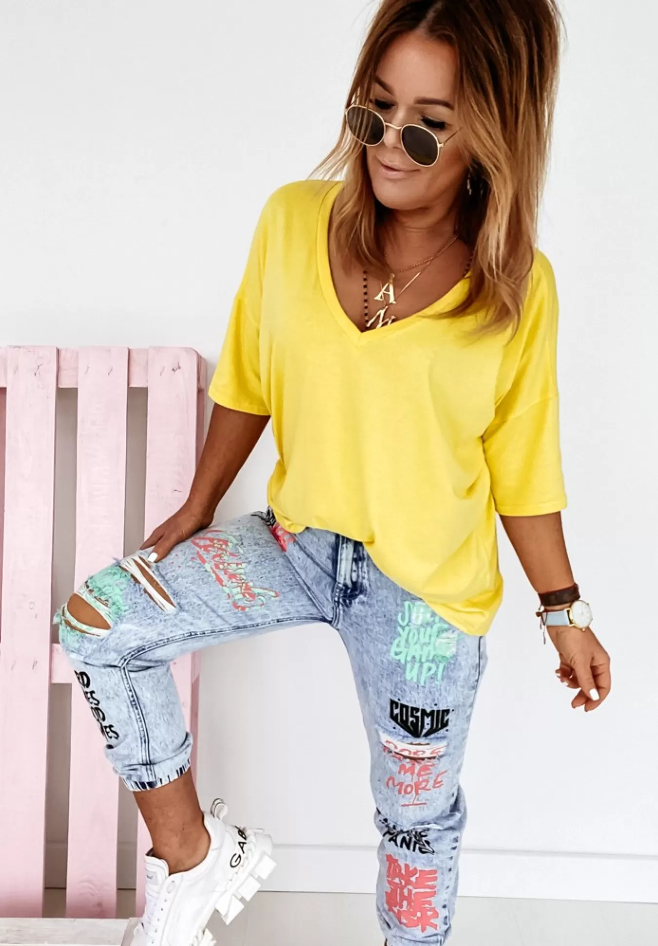 Best T-Shirt Oversize Z Dekoltem W Serek Cascade Zolty Kobieta Bluzki