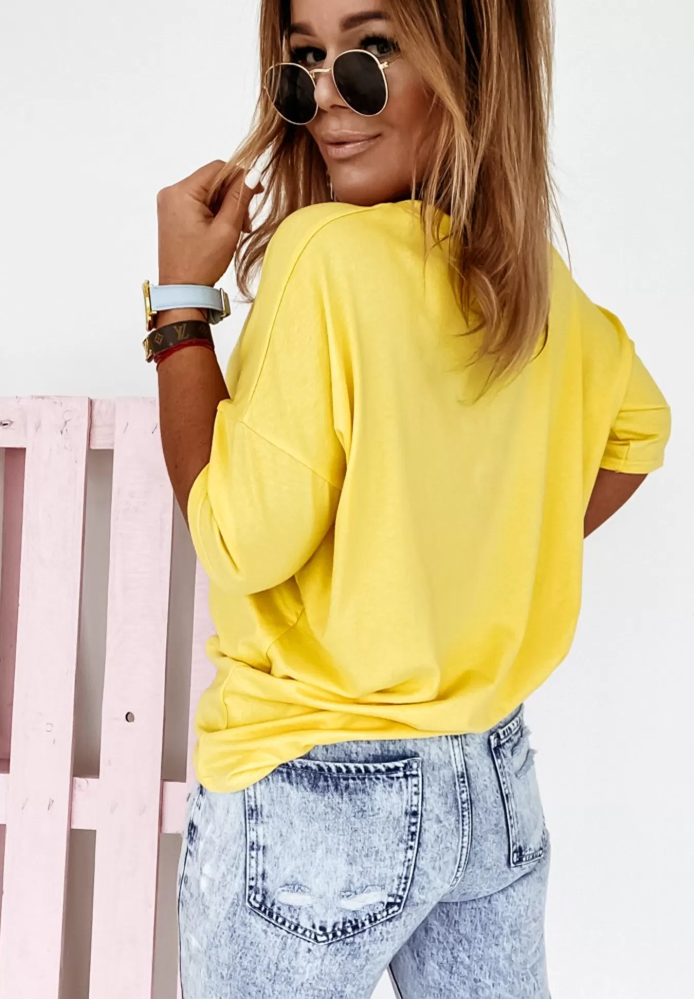 Best T-Shirt Oversize Z Dekoltem W Serek Cascade Zolty Kobieta Bluzki