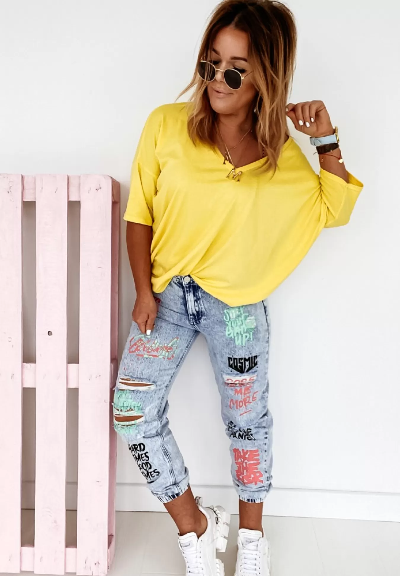 Best T-Shirt Oversize Z Dekoltem W Serek Cascade Zolty Kobieta Bluzki